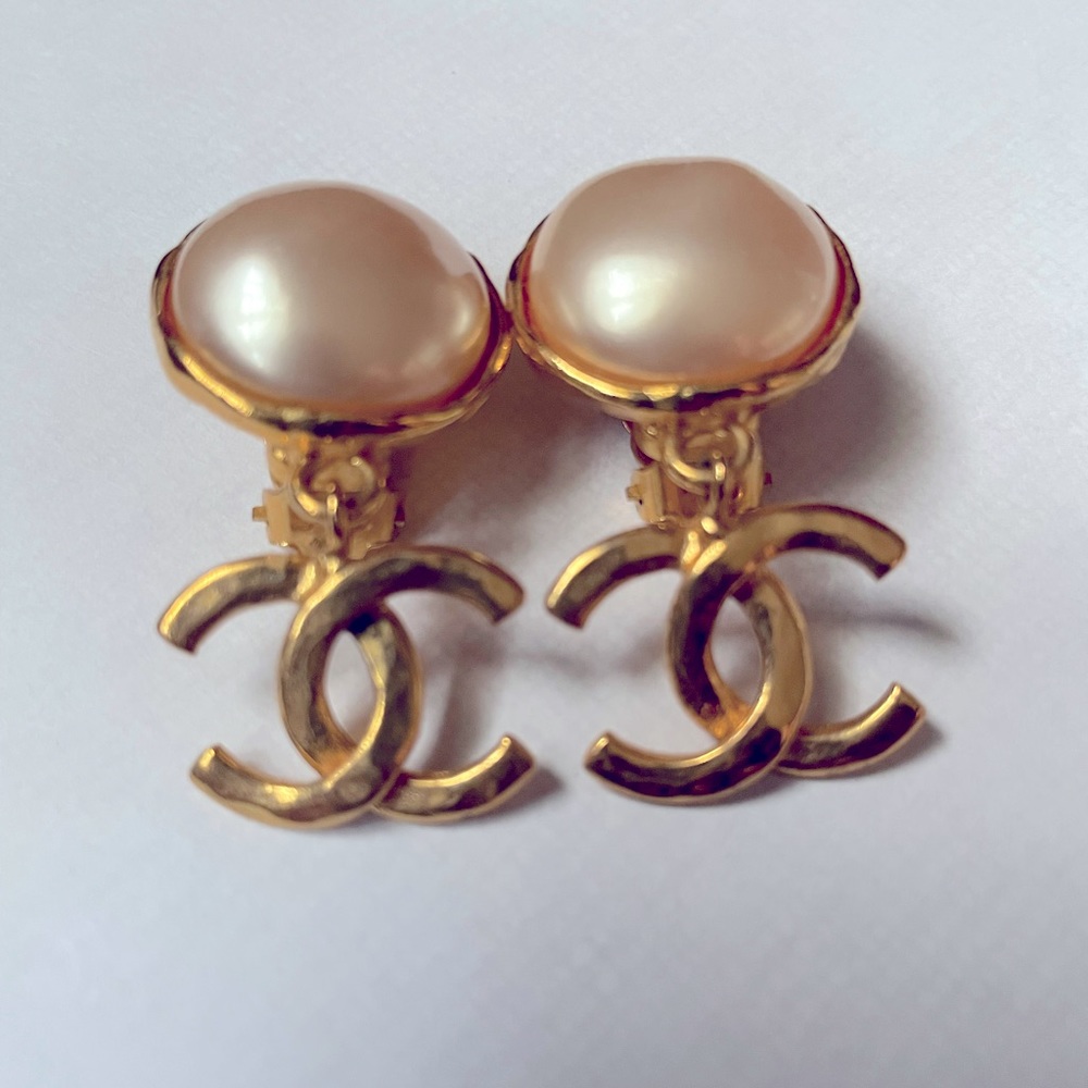 💯 CHANEL Vintage Artificial Pearl Clip-On Earings 29 stamped